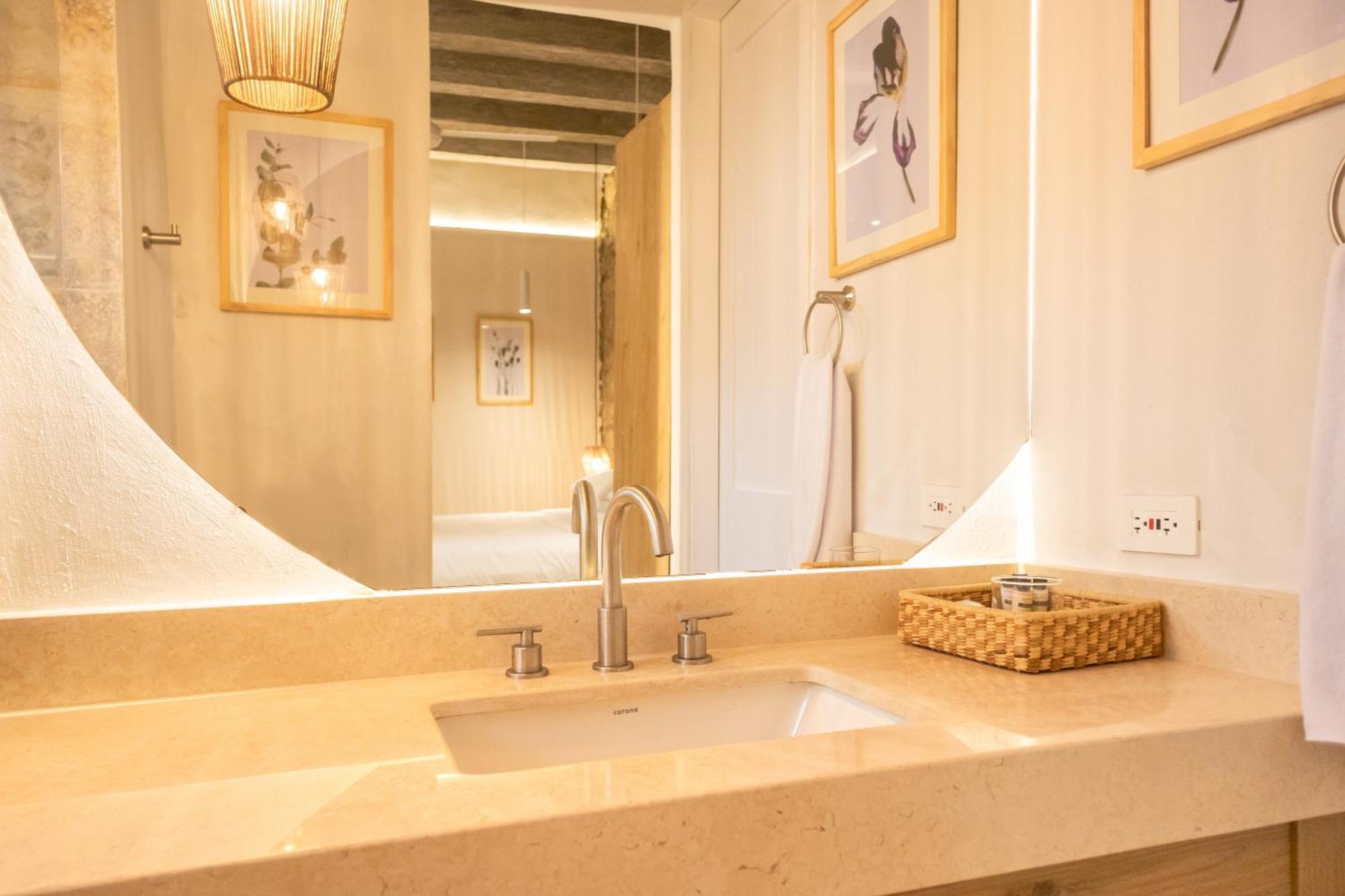 Hotel Casa La Mantilla By Faranda Boutique Cartagena Exterior photo